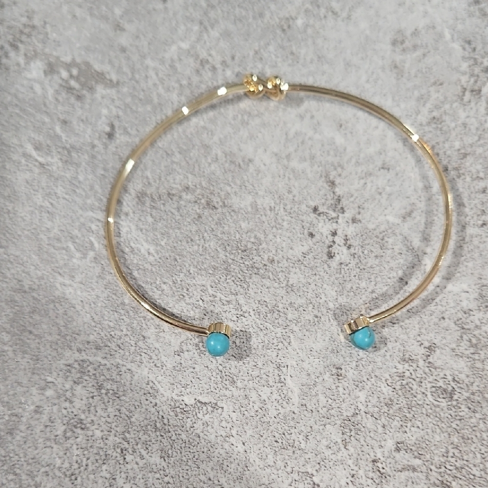 Elegant Gold and Turquoise Bracelet